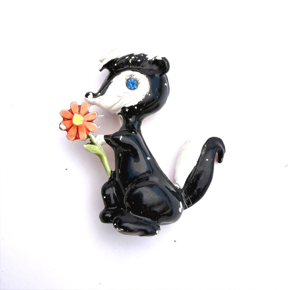 Painted Skunk Brooch Enamel Flower Blue Eye Rhinestone Animal Novelty Pin READ**